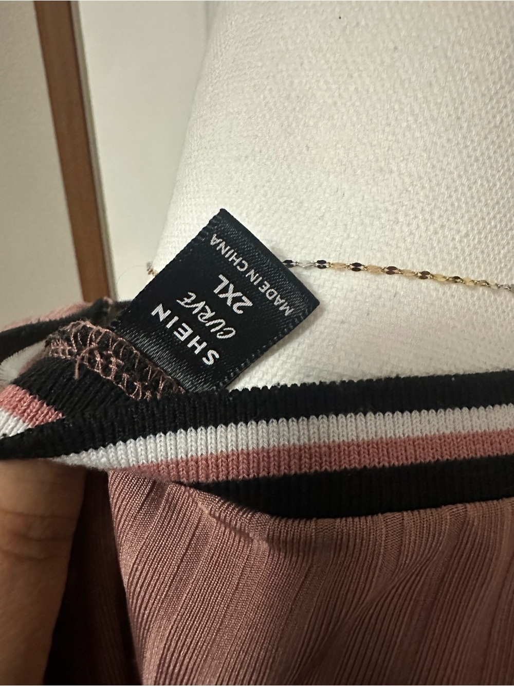 SHEIN Dusty Rose Ribbed Short Sleeve Tunic with Striped Trim - Picture 3 of 3